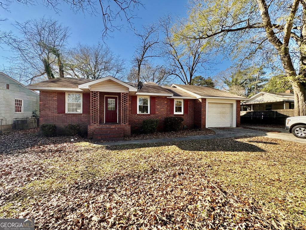 Photo of 111 Donald Drive, Warner Robins, GA 31093 (MLS # 10672056)