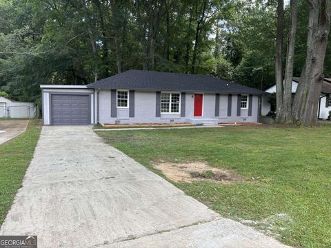 8236 Tudor DR Jonesboro GA 30238