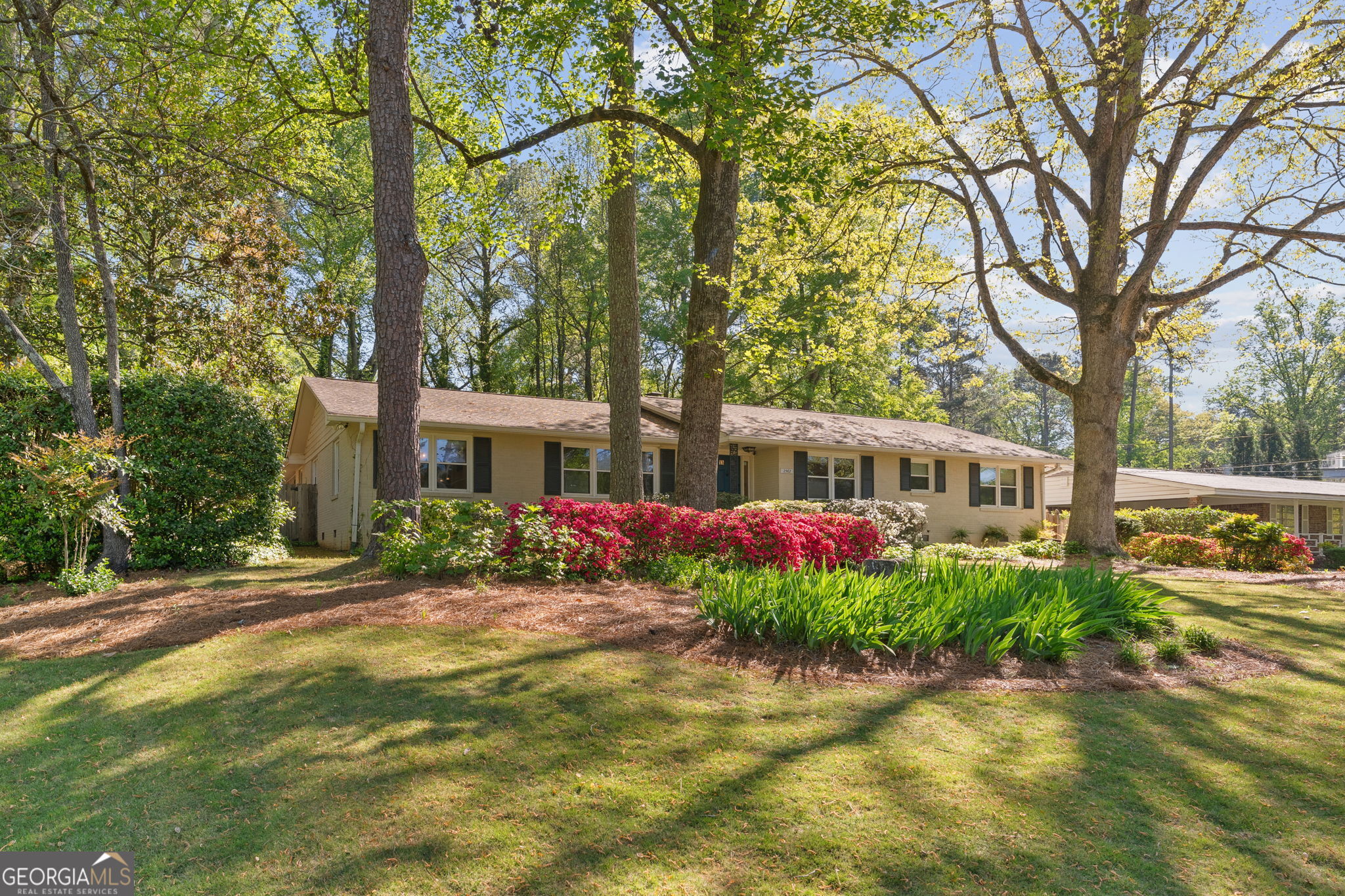 2562 Circlewood RD NE