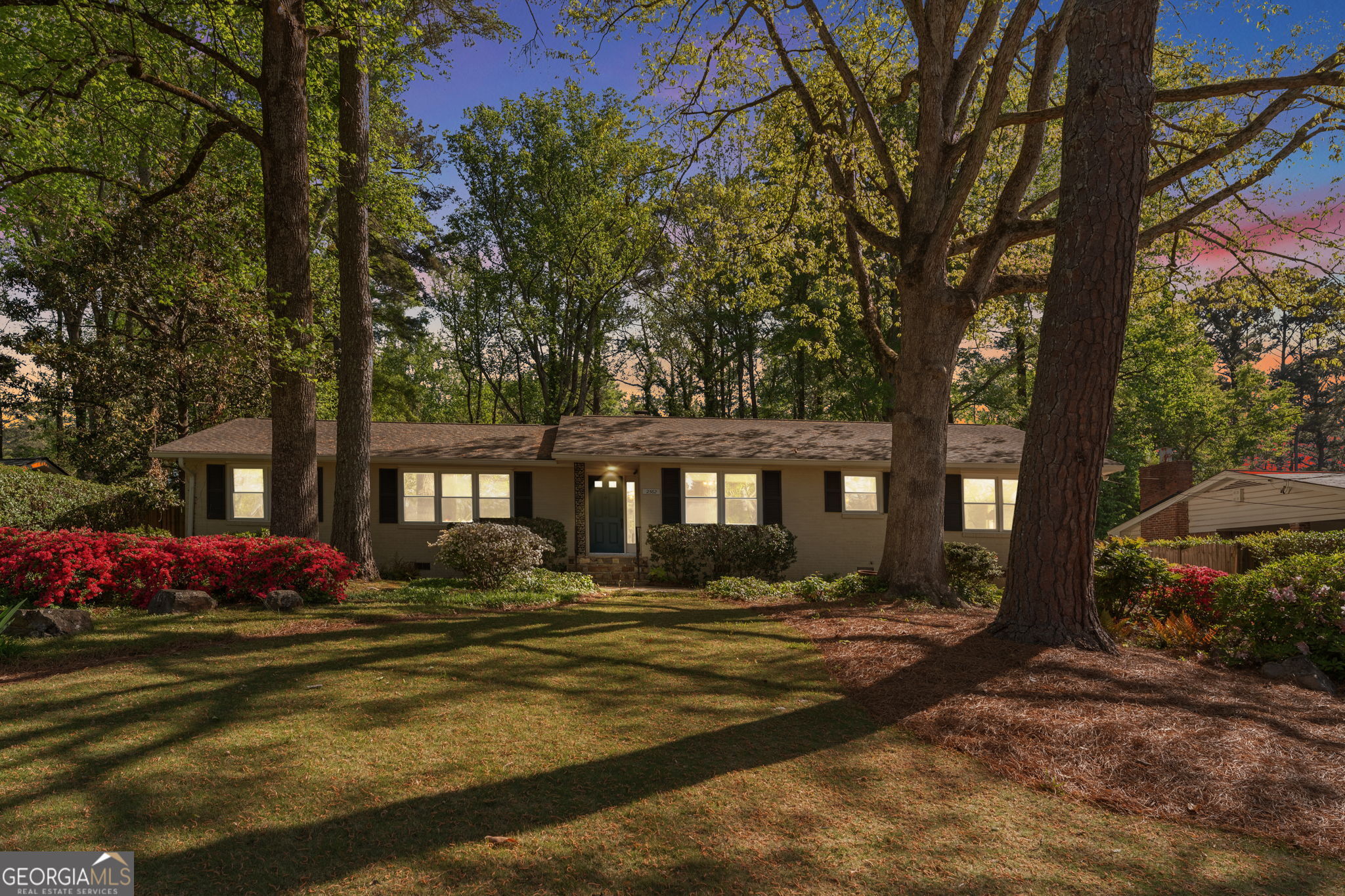 2562 Circlewood RD NE