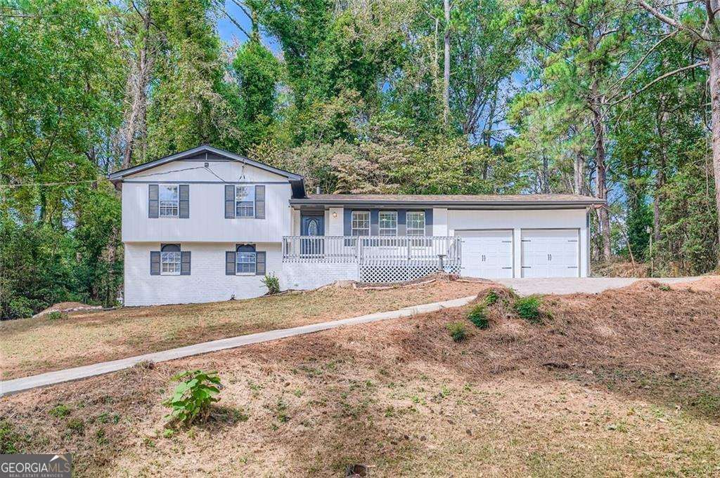 Photo of 644 Navarre Drive, Stone Mountain, GA 30087 (MLS # 10671357)