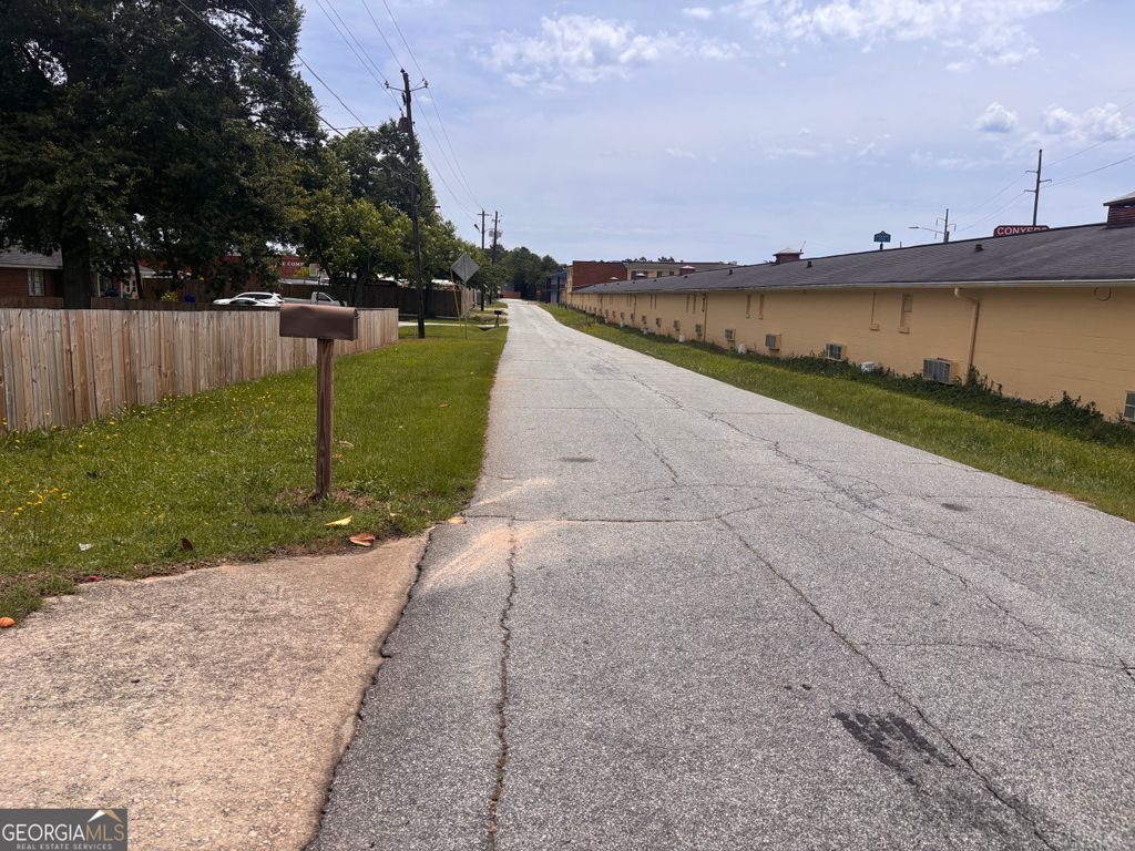 Photo of 1034 Fairground Street SE, Conyers, GA 30012 (MLS # 10727911)