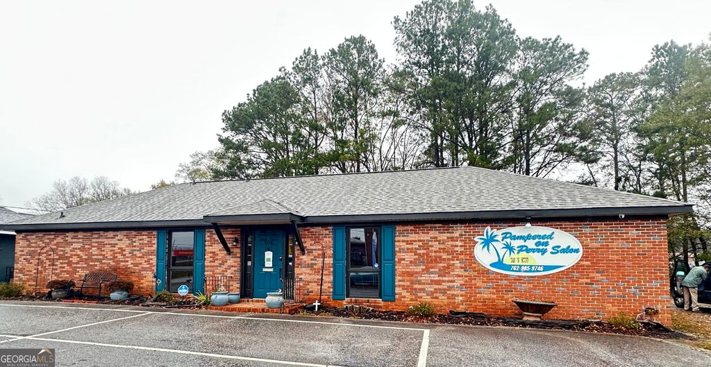 Photo of 404 W Perry Street, Manchester, GA 31816 (MLS # 10655186)