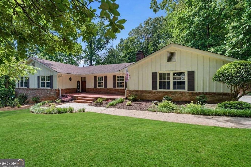 Photo of 600 Pine Grove Road, Roswell, GA 30075 (MLS # 10785582)