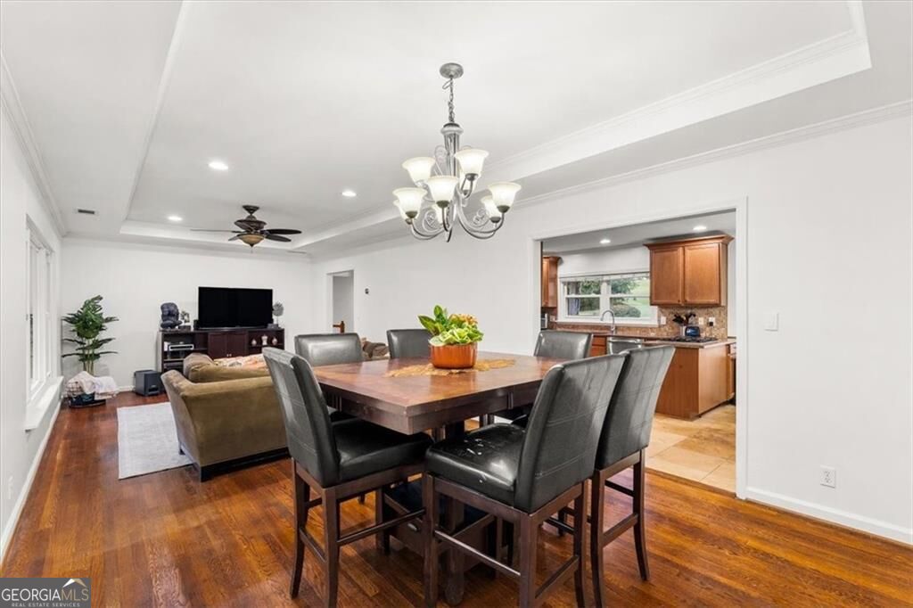 1388 Carolyn DR NE