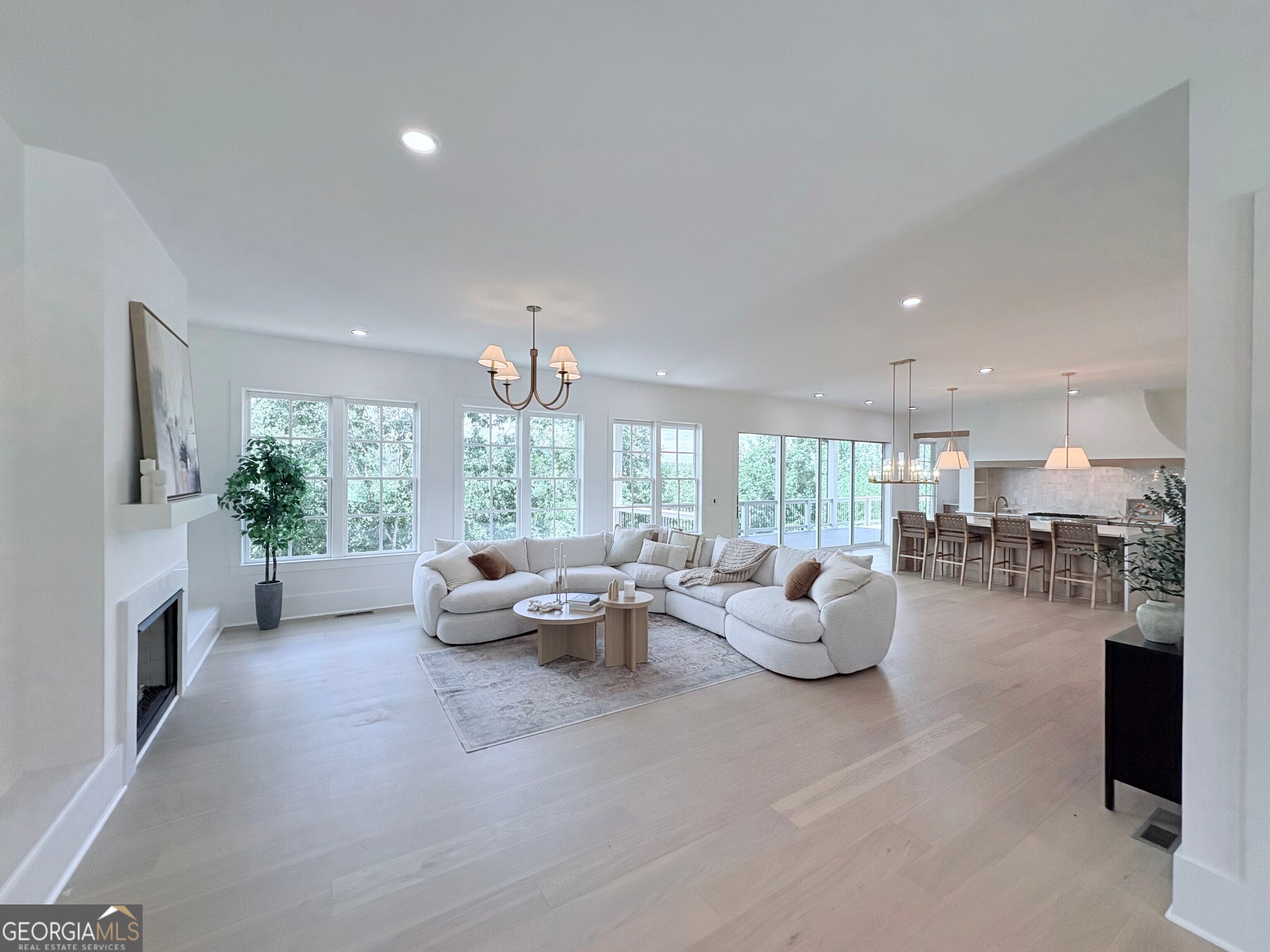 5753 Brendlynn DR
