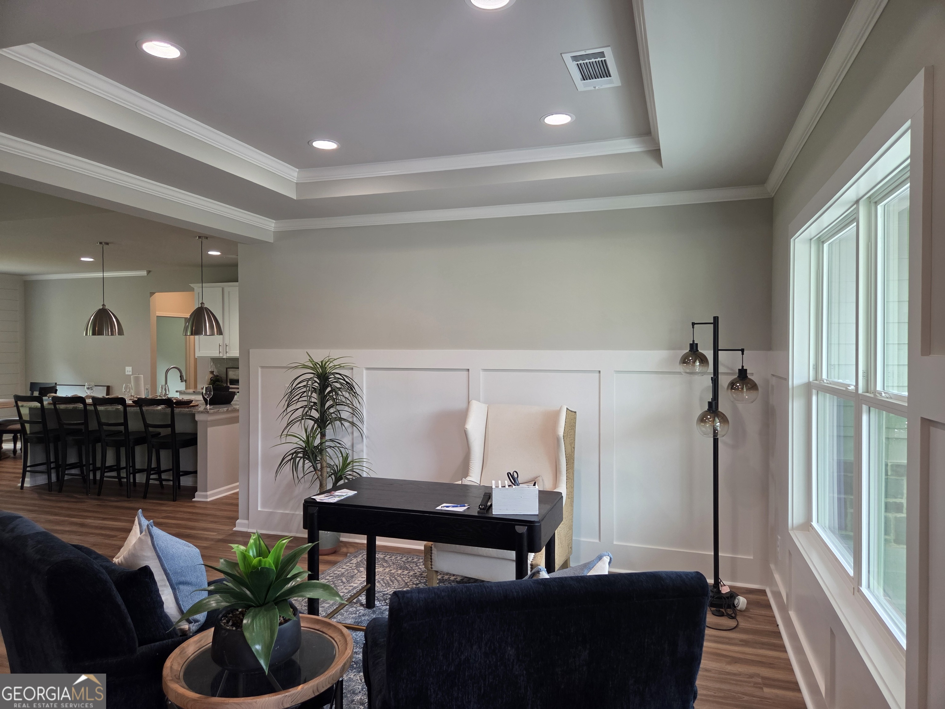 330 Meadows DR