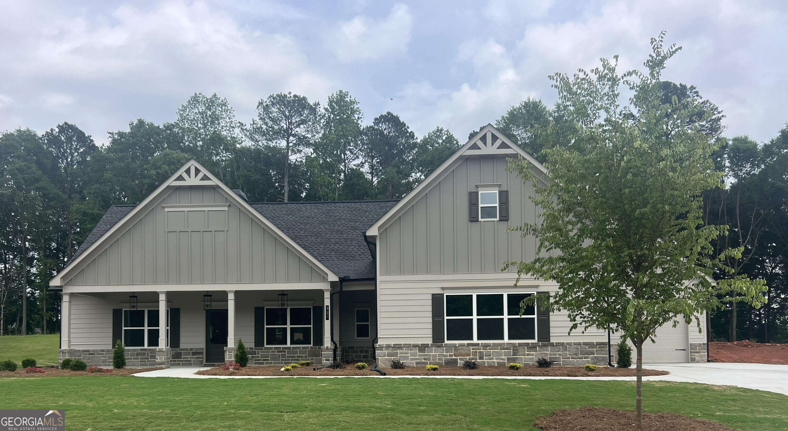 330 Meadows DR