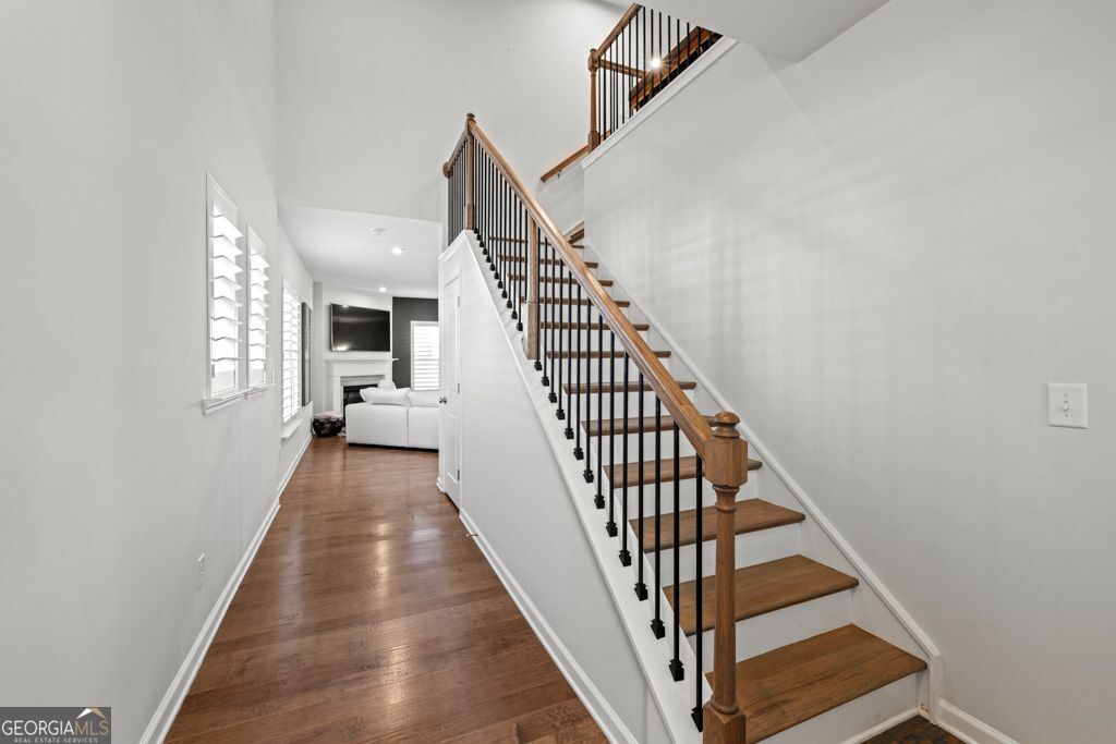 2615 Quarterdeck DR