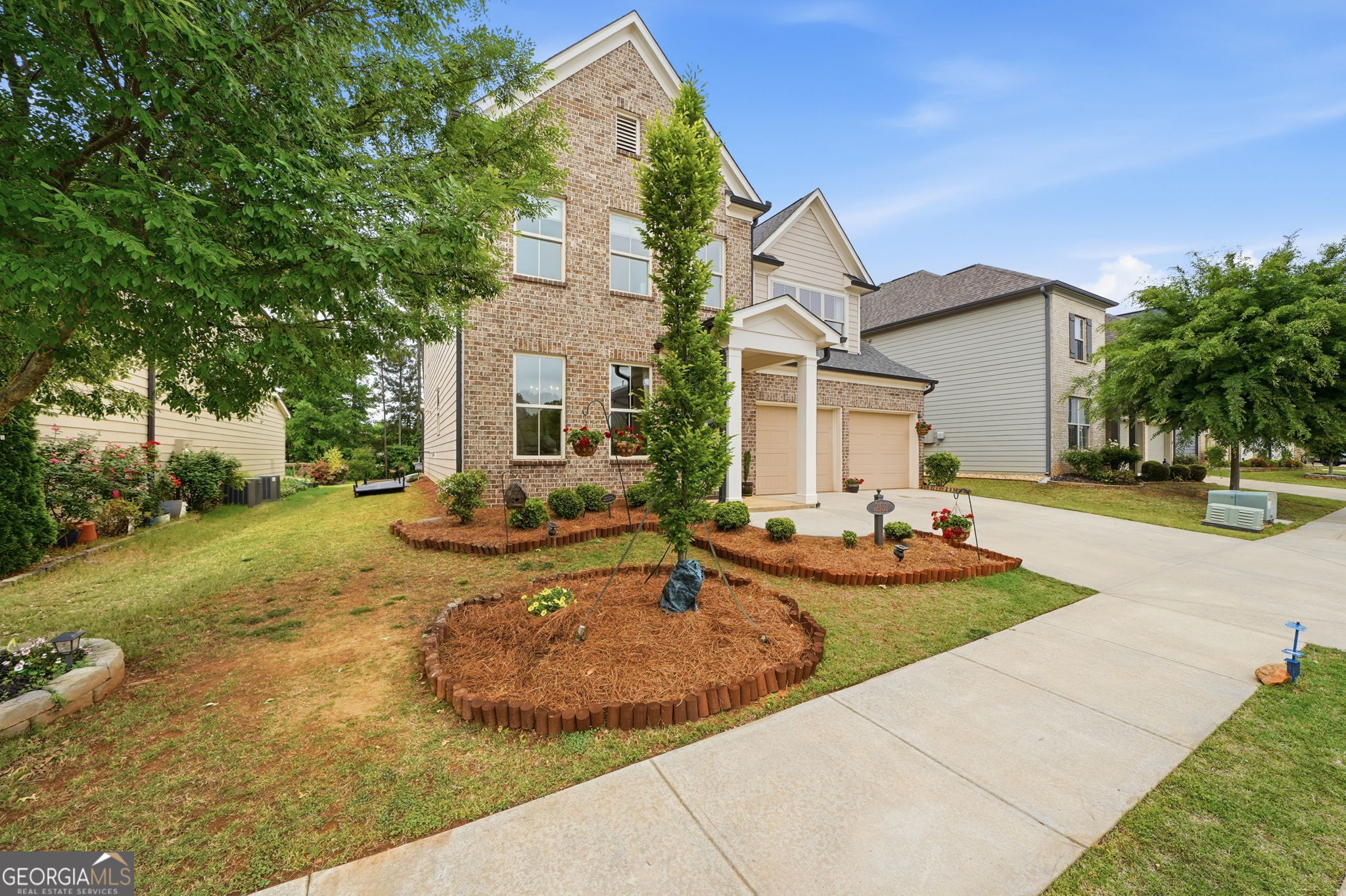 2151 Hempstead CT
