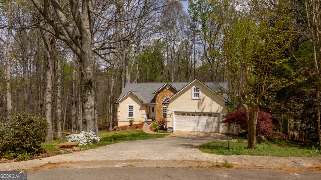 Photo of 3724 Lexington Court, Gainesville, GA 30504 (MLS # 10724639)