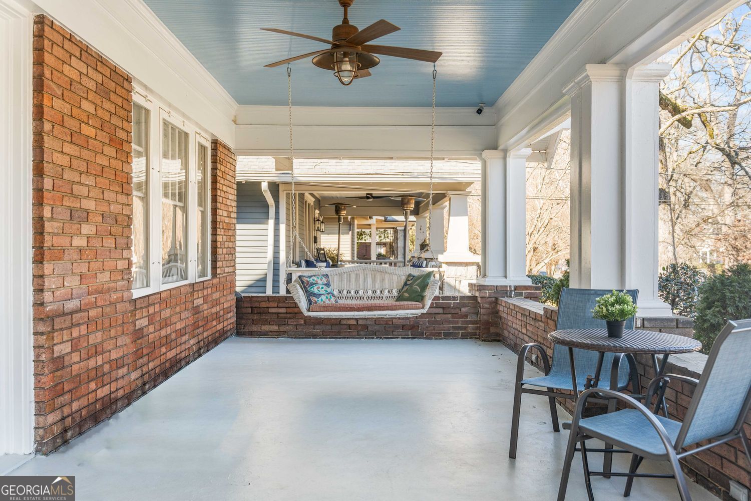 923 St Charles AVE NE