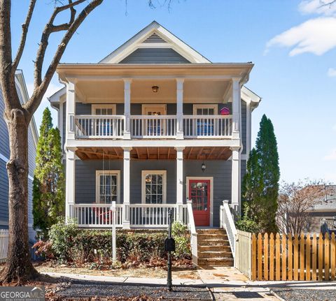 Photo of 1694 Carr Circle NW, Atlanta, GA 30318 (MLS # 10663014)