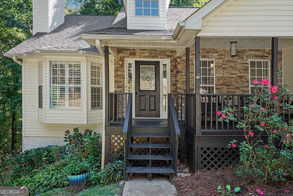 Photo of 6338 Clearbrook Drive, Flowery Branch, GA 30542 (MLS # 10868974)