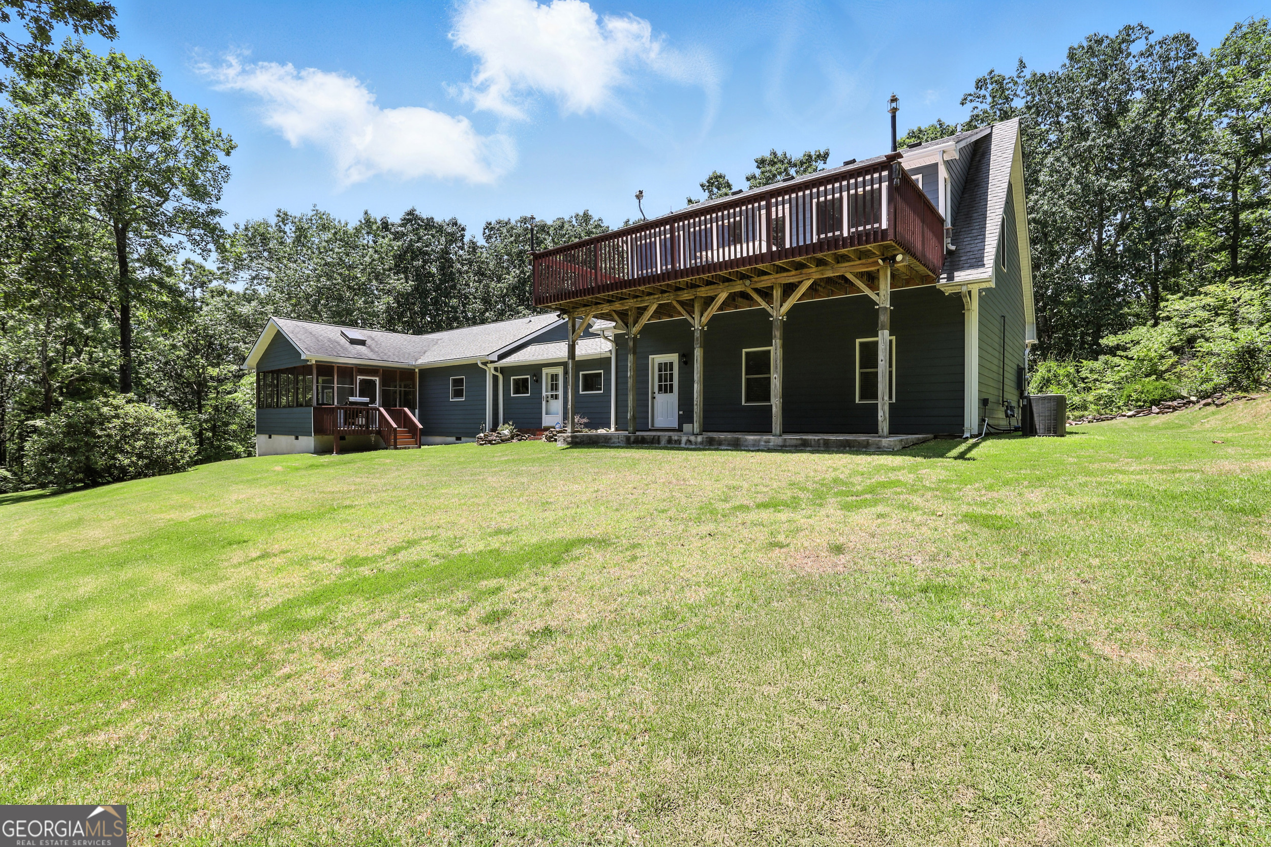 70 Jericho LN