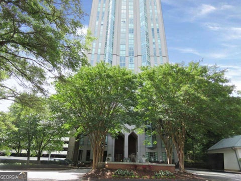Photo of 2870 Pharr Court South NW #407, Atlanta, GA 30305 (MLS # 10810910)