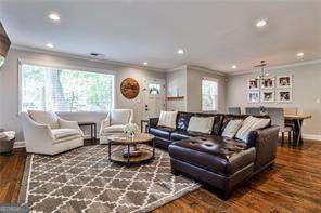 2352 Marion CIR
