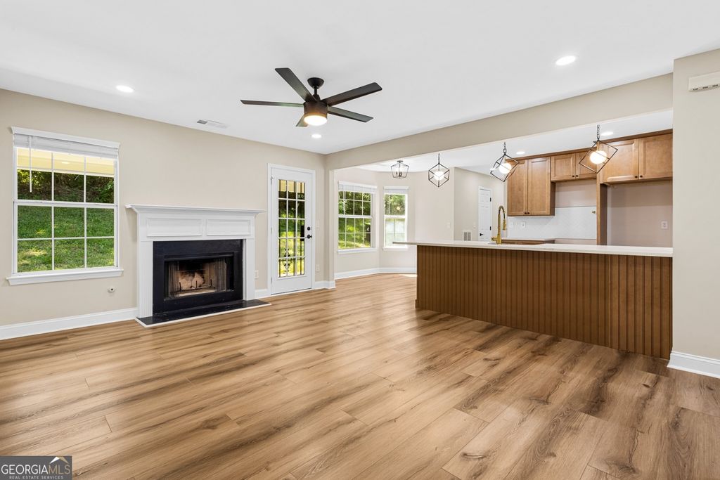 Photo of 8603 Regent Street, Jonesboro, GA 30238 (MLS # 10753287)