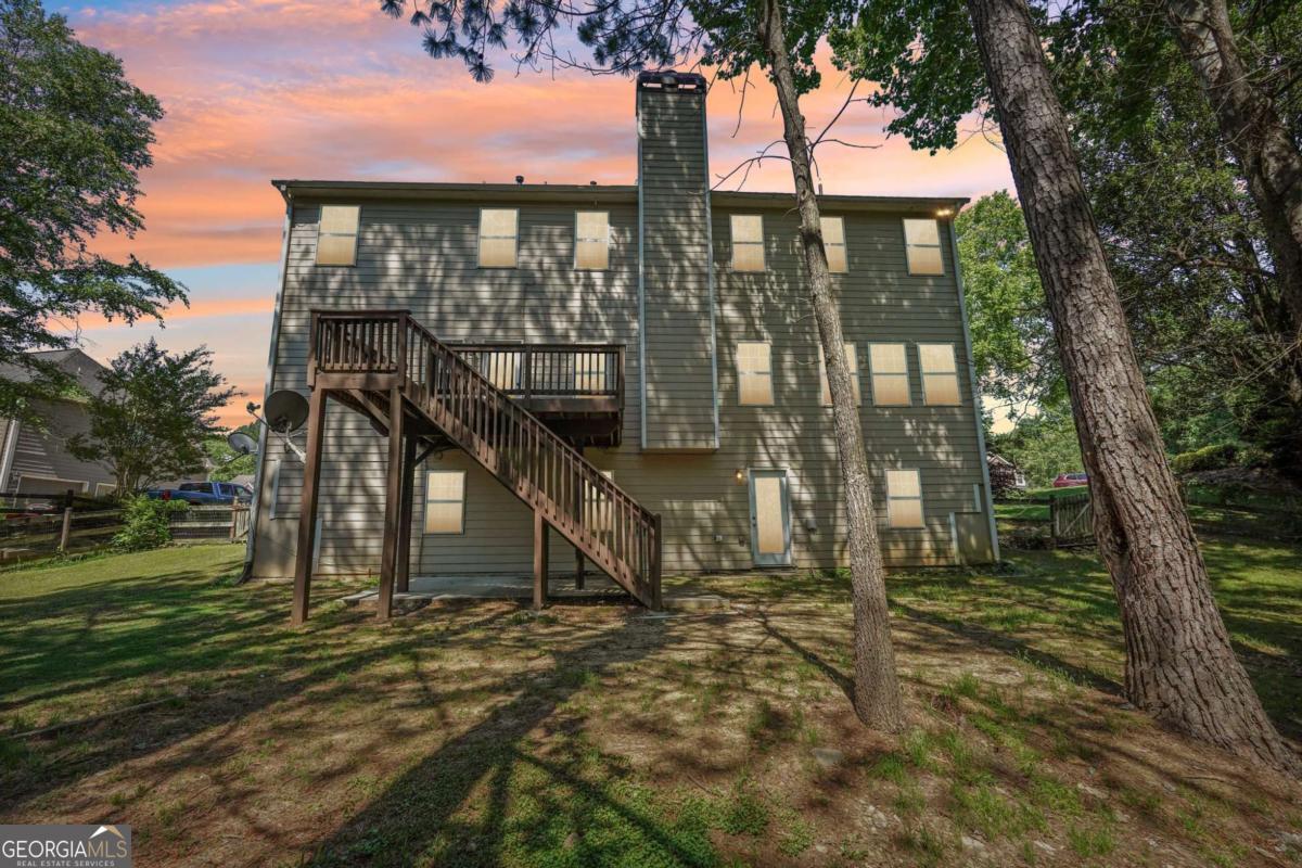 148 Gemstone LN