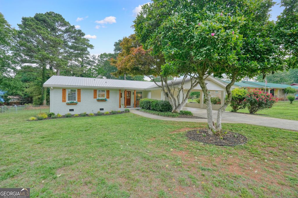 Photo of 83 Donna Lane, Dallas, GA 30157 (MLS # 10770421)