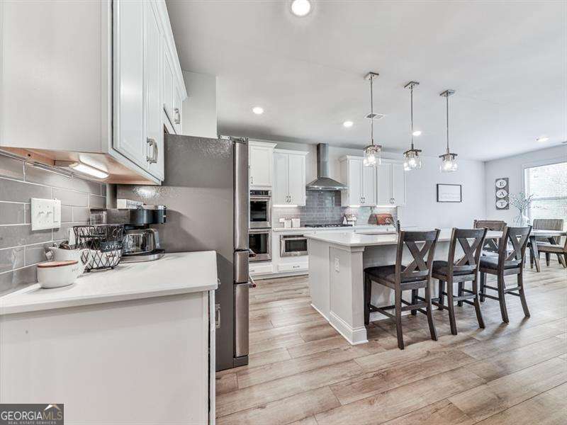 449 Carmichael CIR