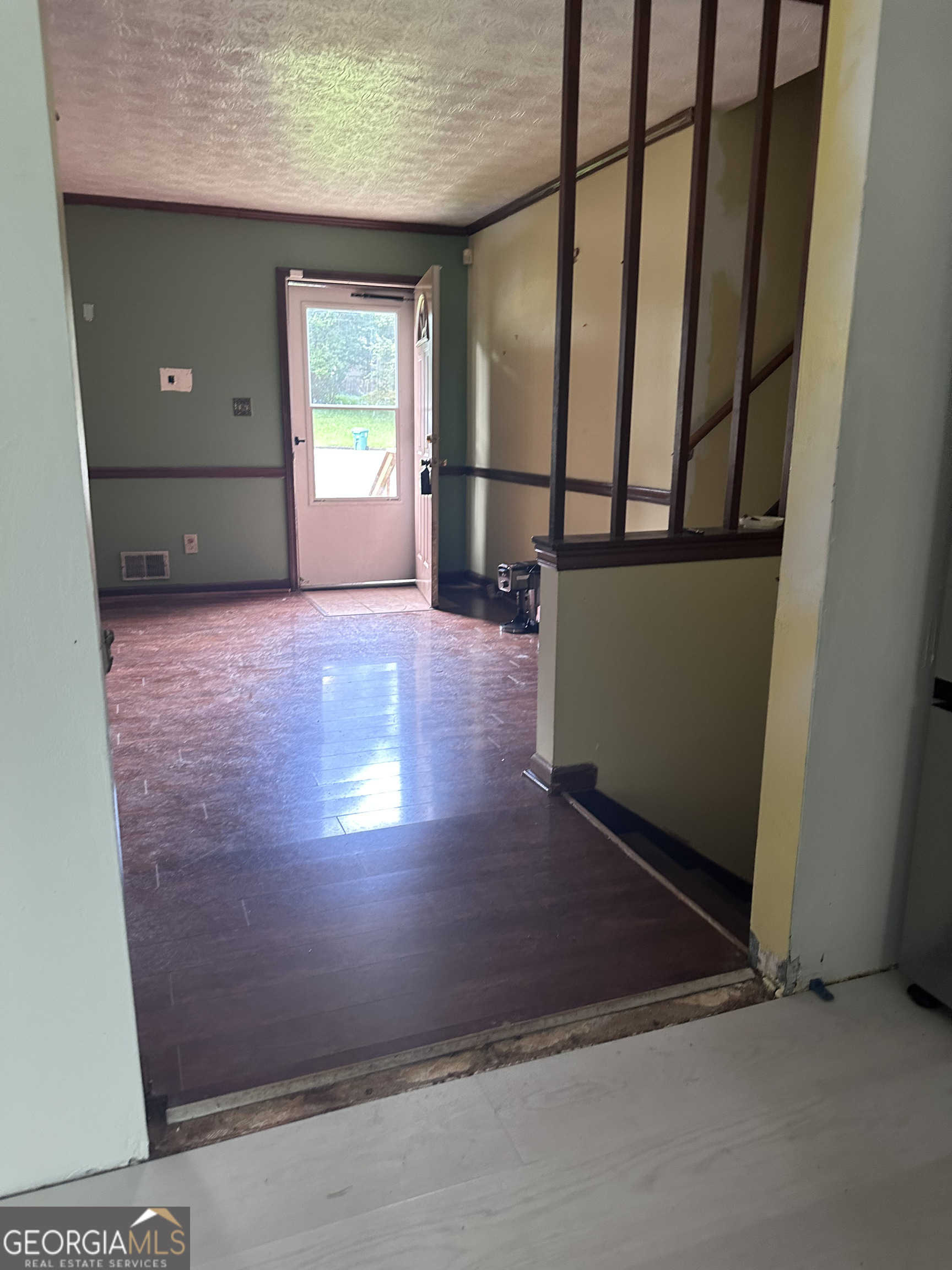 2169 Tiffany LN