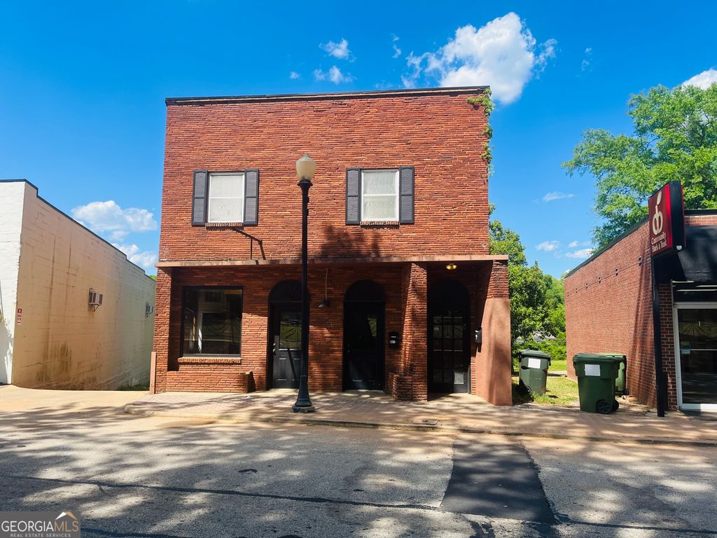 Photo of 406 E Main Street, Hogansville, GA 30230 (MLS # 10742302)