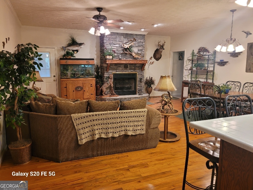 1904 S State Line RD