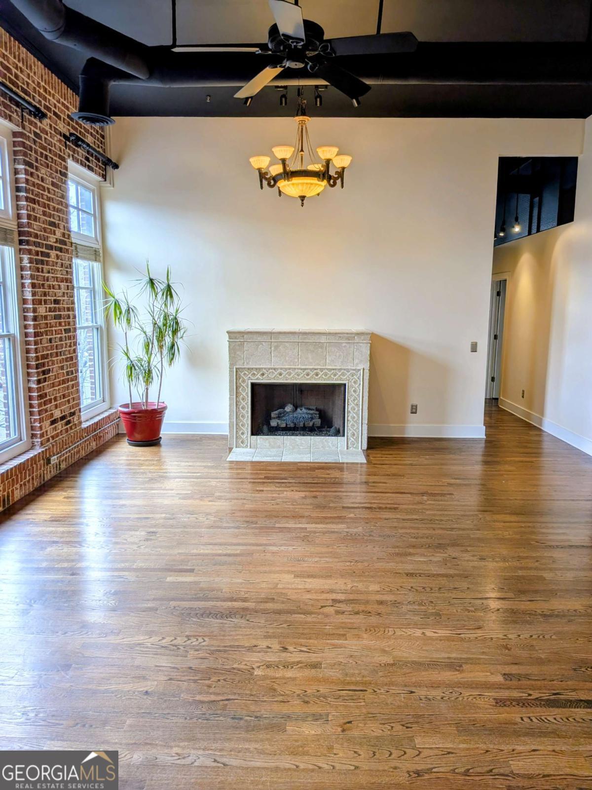 1459 Village Park CT