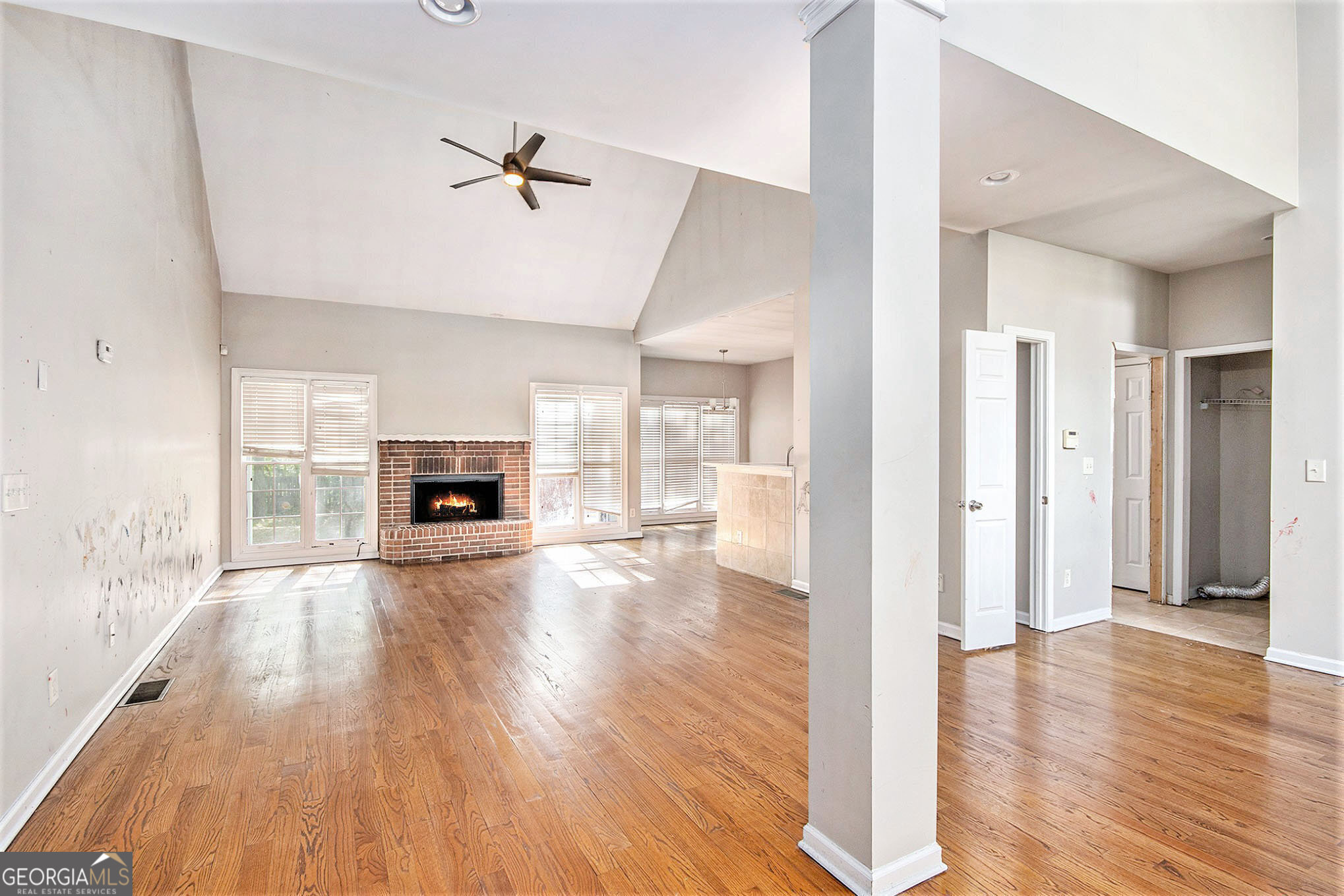 4875 Ben Hill RD
