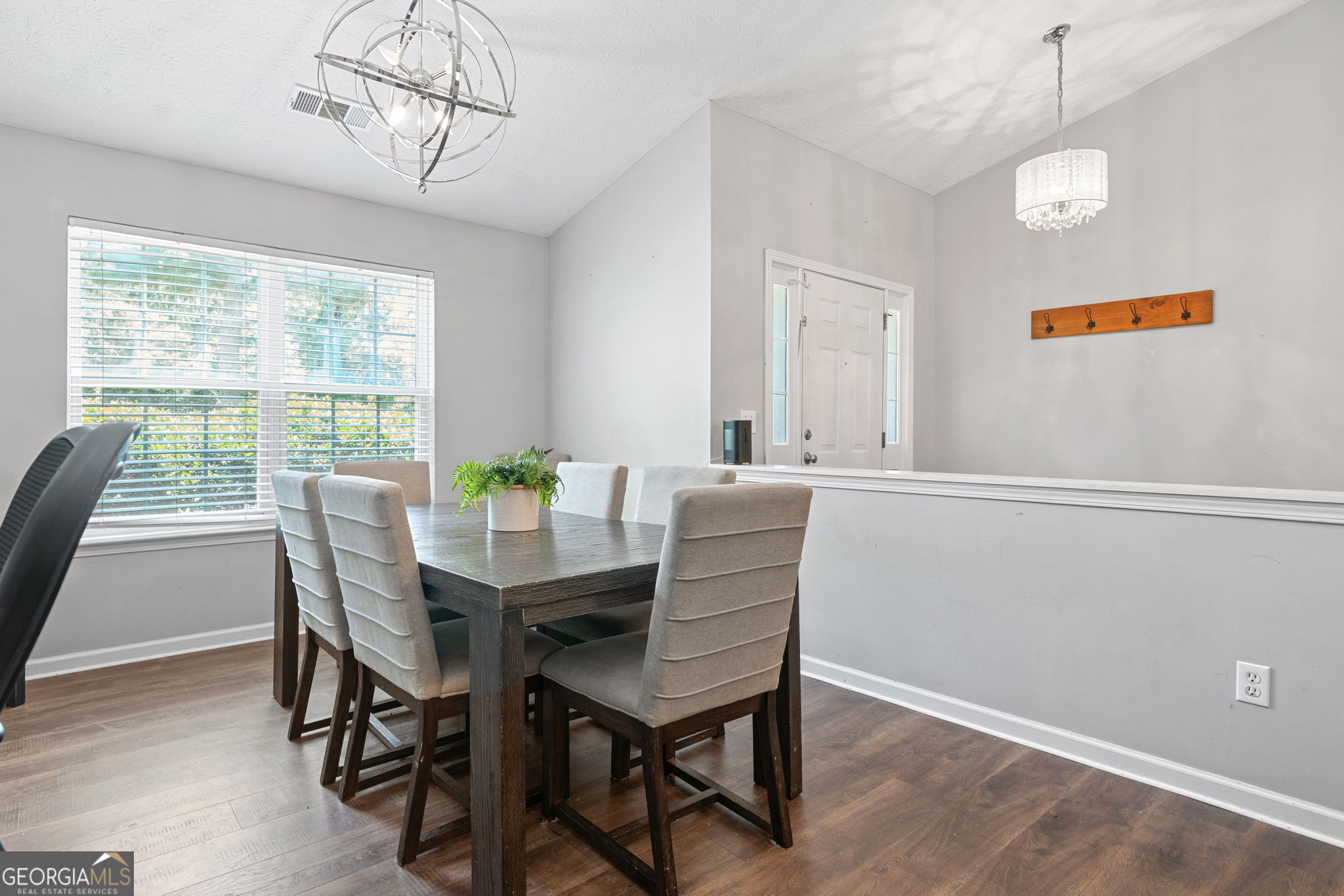8460 River Hill Commons DR