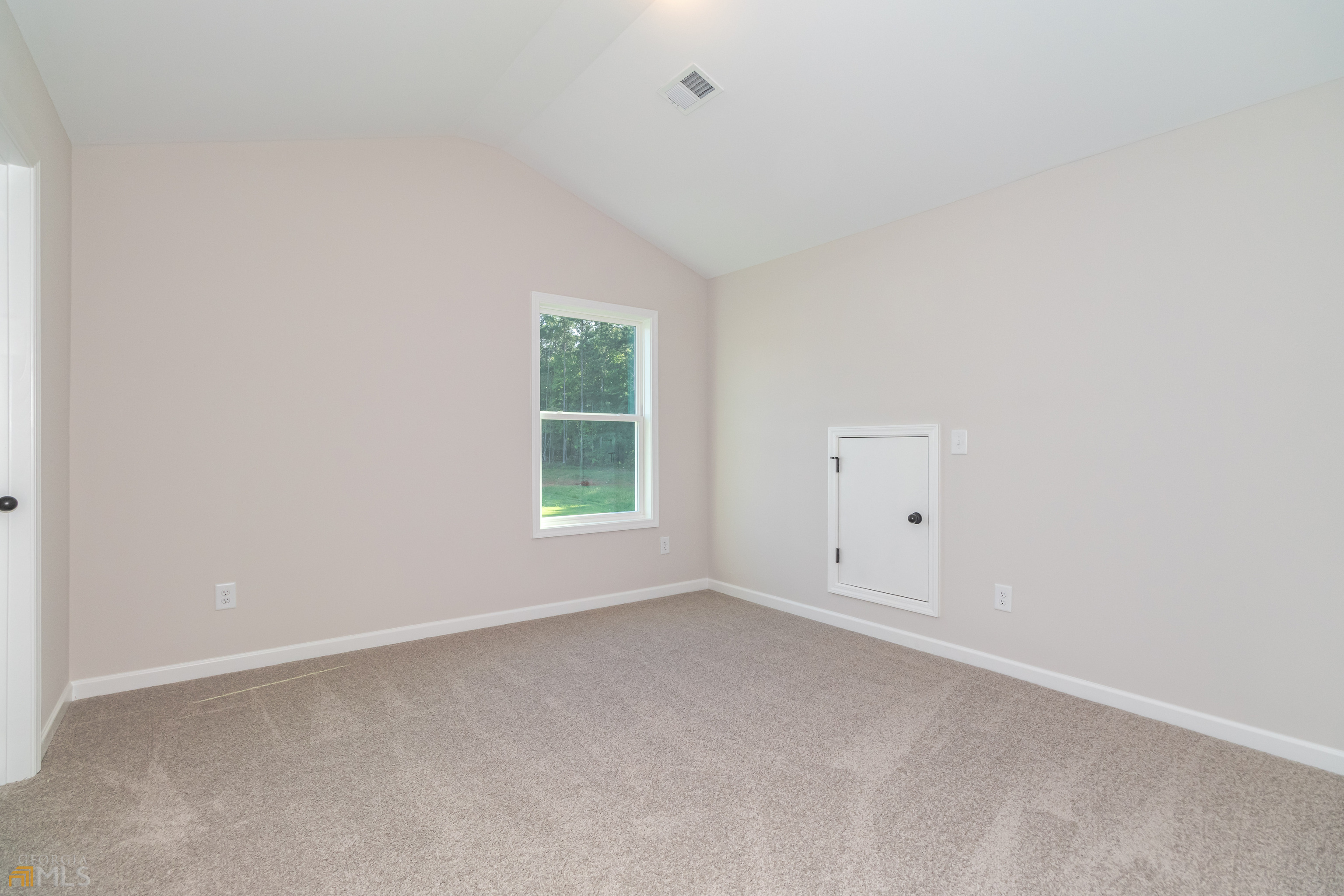 Senoia, Georgia 30276, United States, 4 Bedrooms Bedrooms, ,3 BathroomsBathrooms,Residential,Active,80106