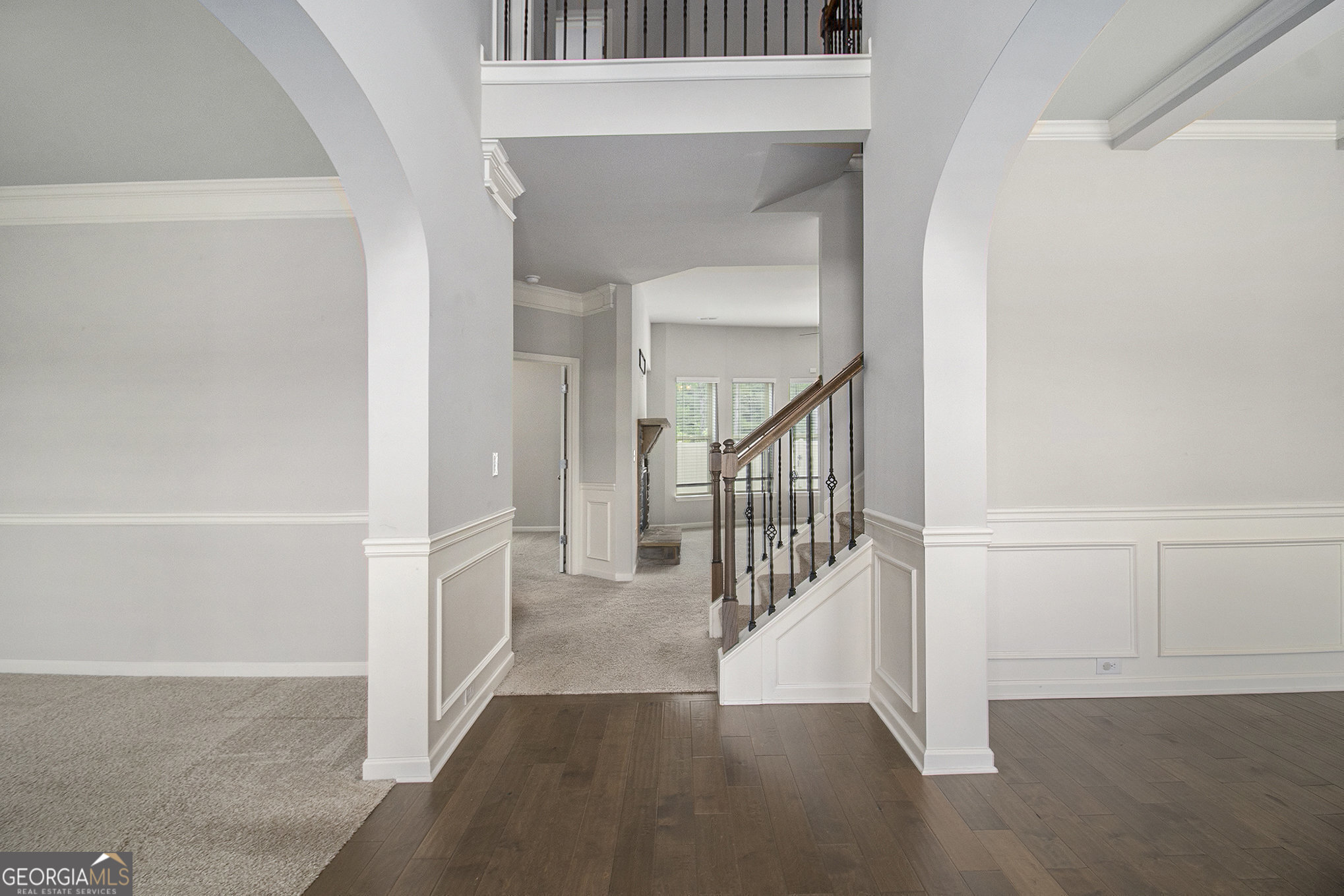 206 Brookview DR