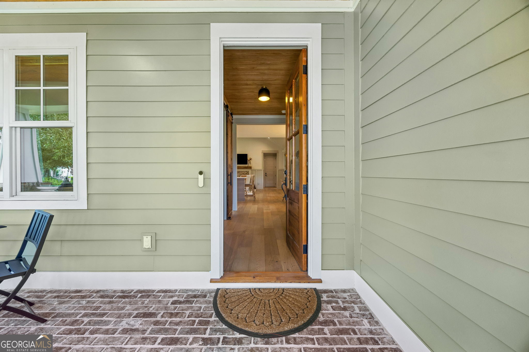 111 Hamlet CIR