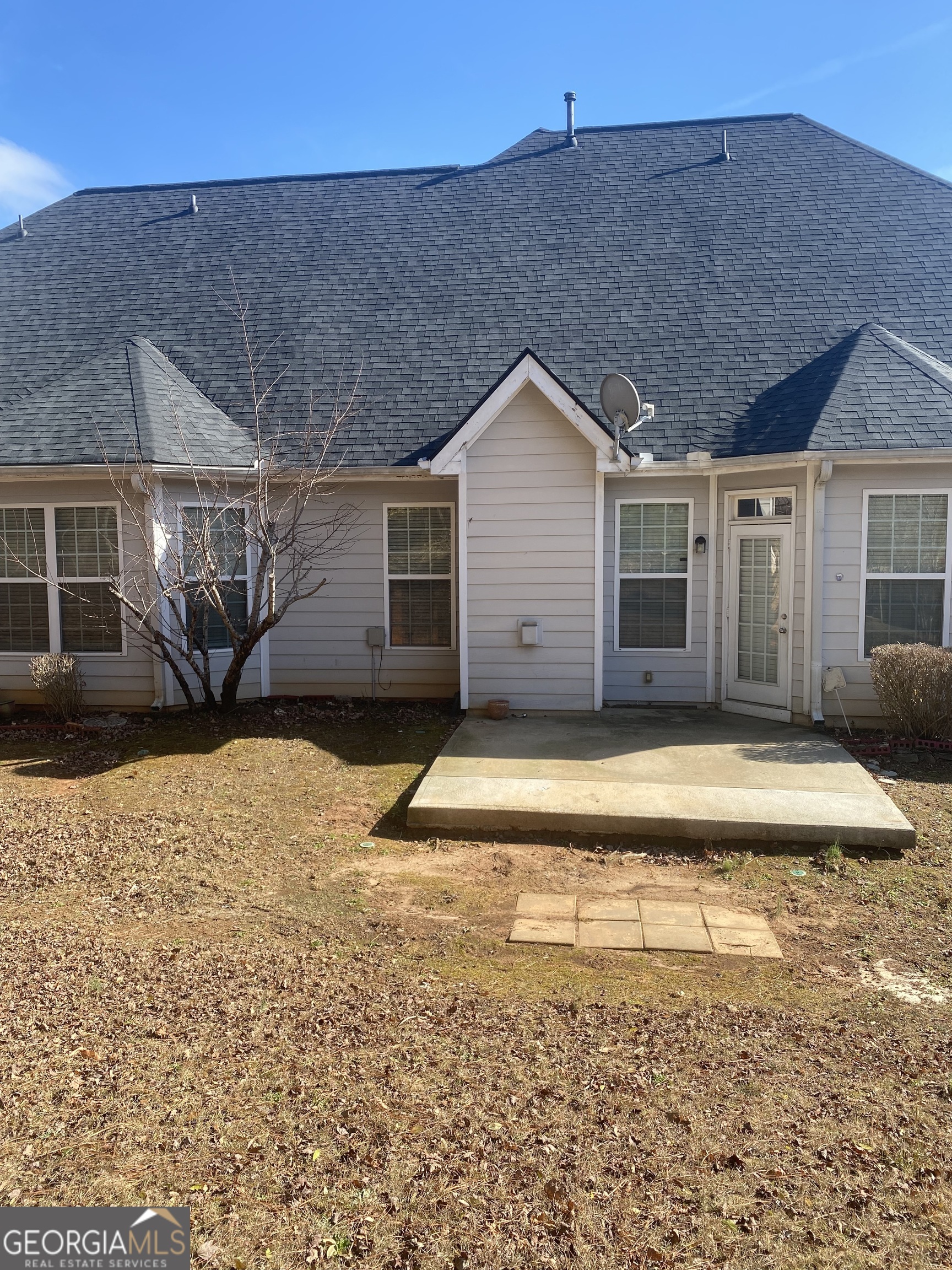 Fairburn, Georgia 30213, United States, 4 Bedrooms Bedrooms, ,4 BathroomsBathrooms,Residential,Active,219331