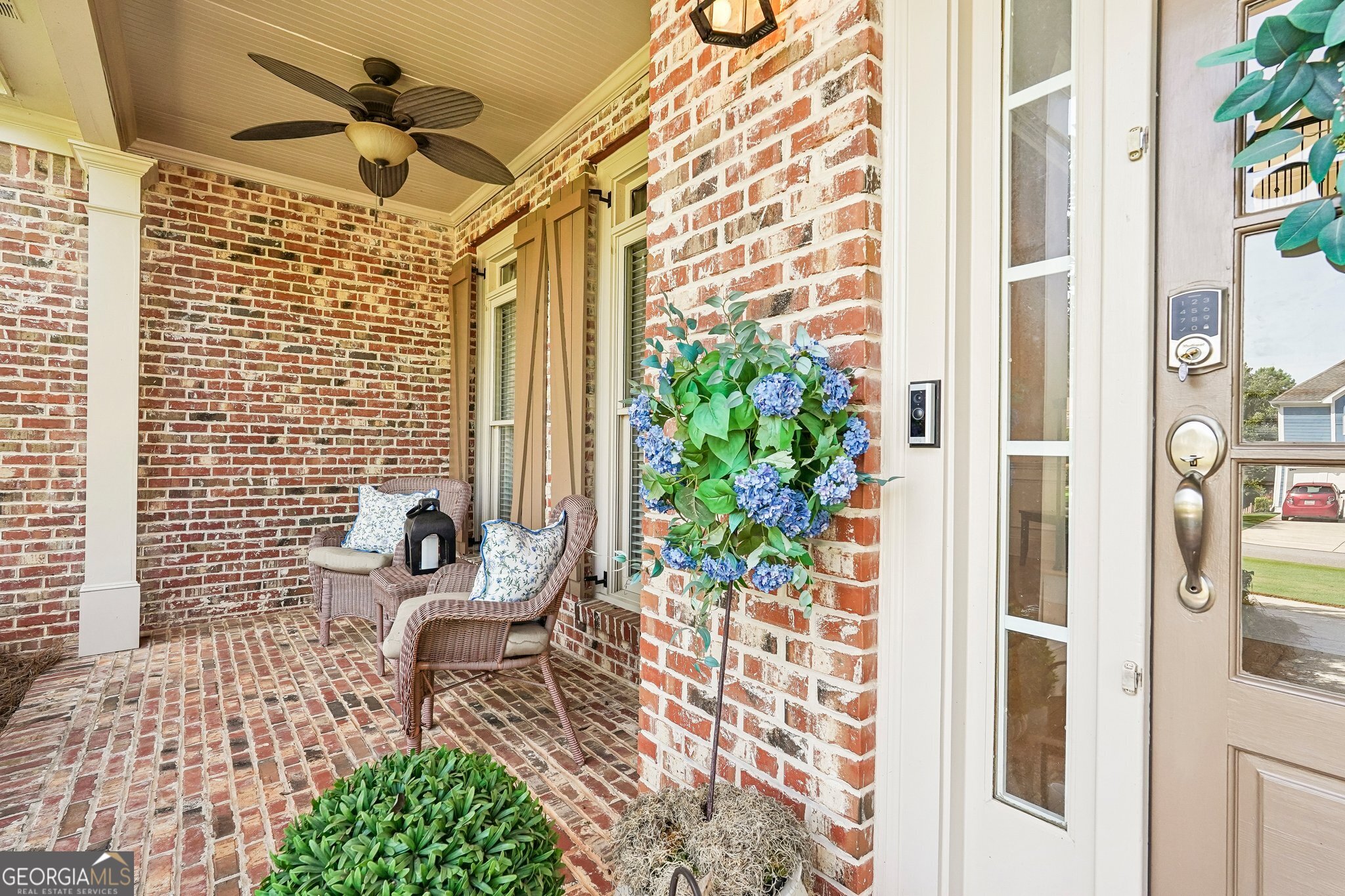 3725 Horizon CT