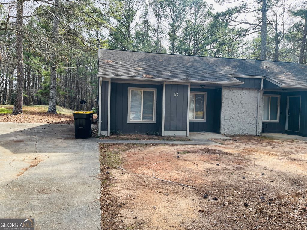 Photo of 142 Summerwood Drive #142, Fairburn, GA 30213 (MLS # 10677541)