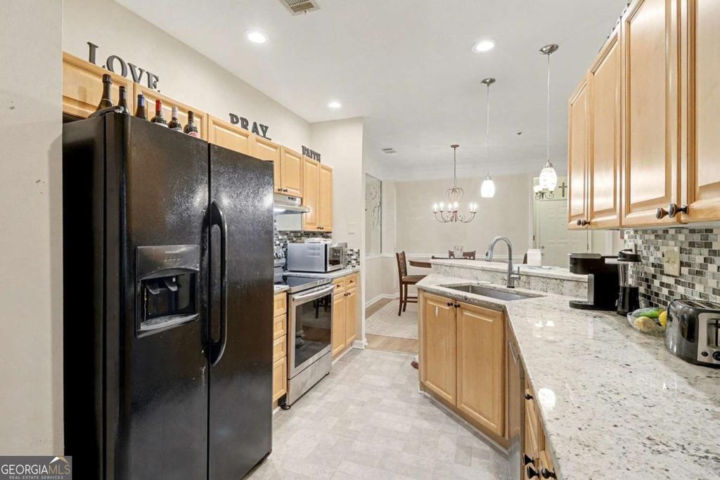 Photo of 933 Sandringham Drive #933, Alpharetta, GA 30004 (MLS # 10653537)