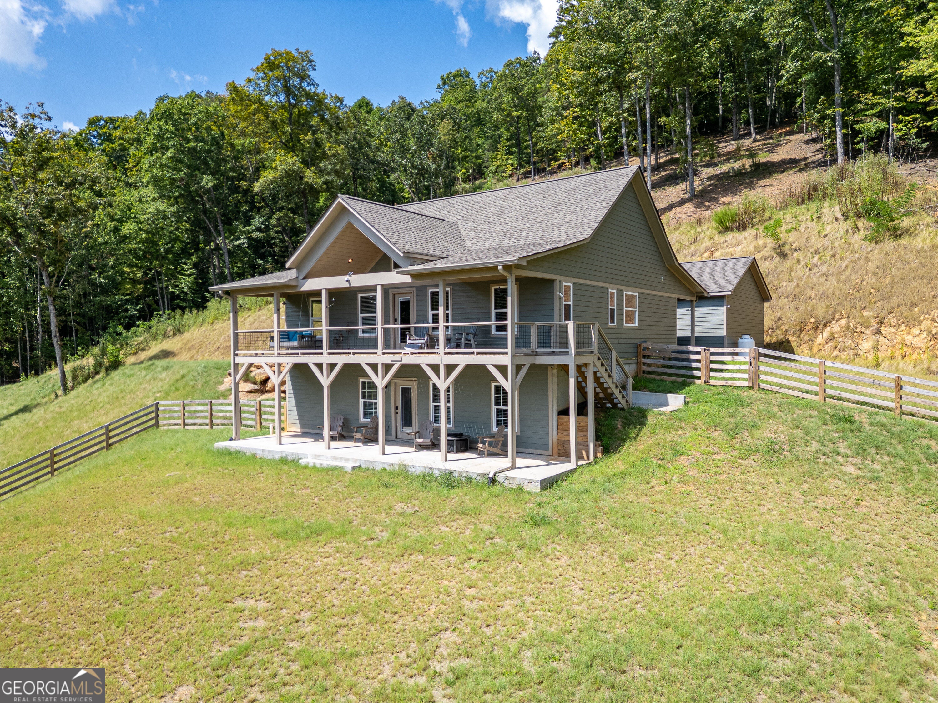 280 Wildberry LN