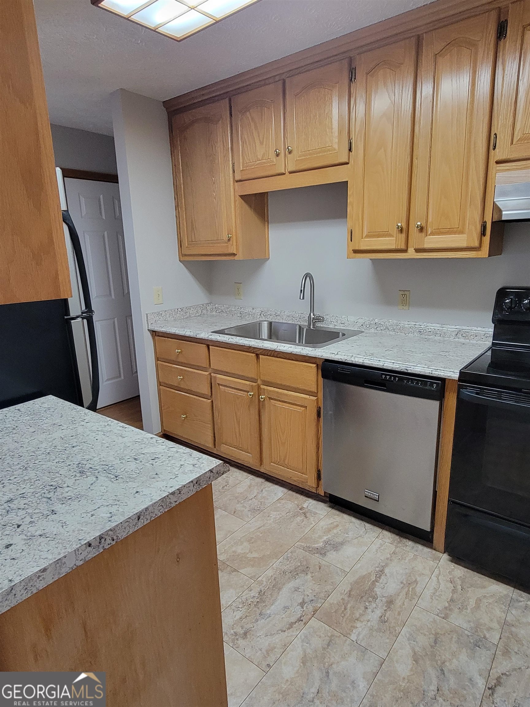 John T. Mitchell - Residential Lease