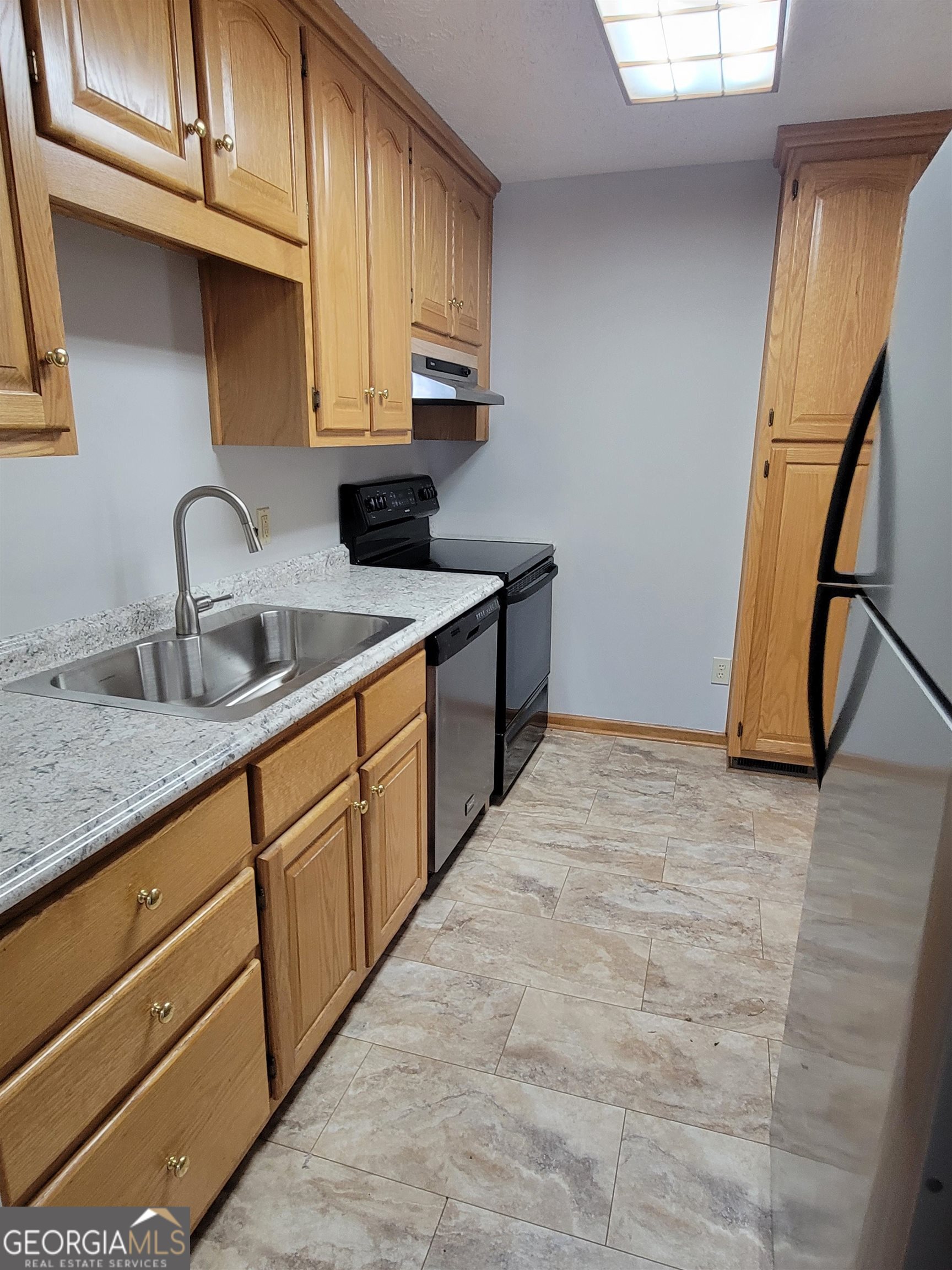 John T. Mitchell - Residential Lease