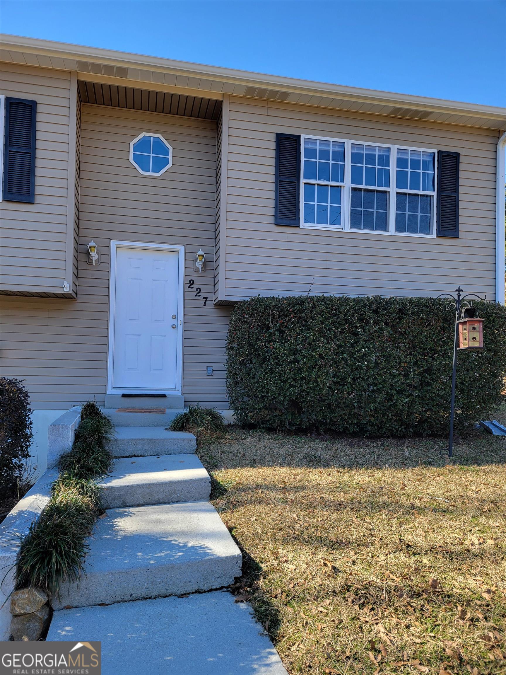 John T. Mitchell - Residential Lease