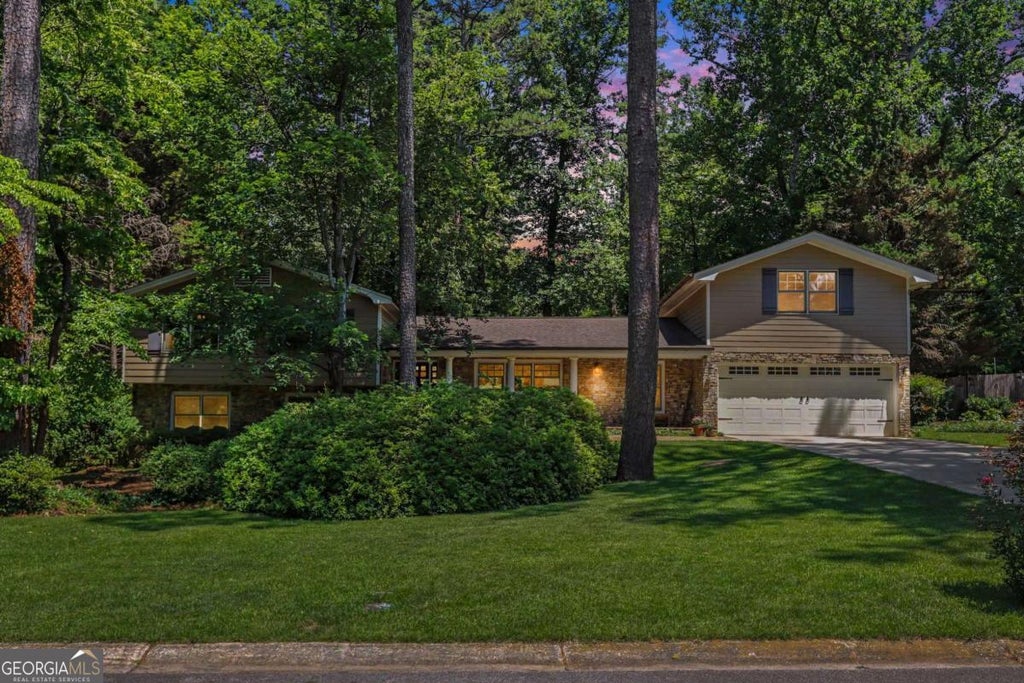 Photo of 1399 Altamont Drive, Decatur, GA 30033 (MLS # 10781509)
