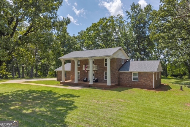 451 Toms Creek RD