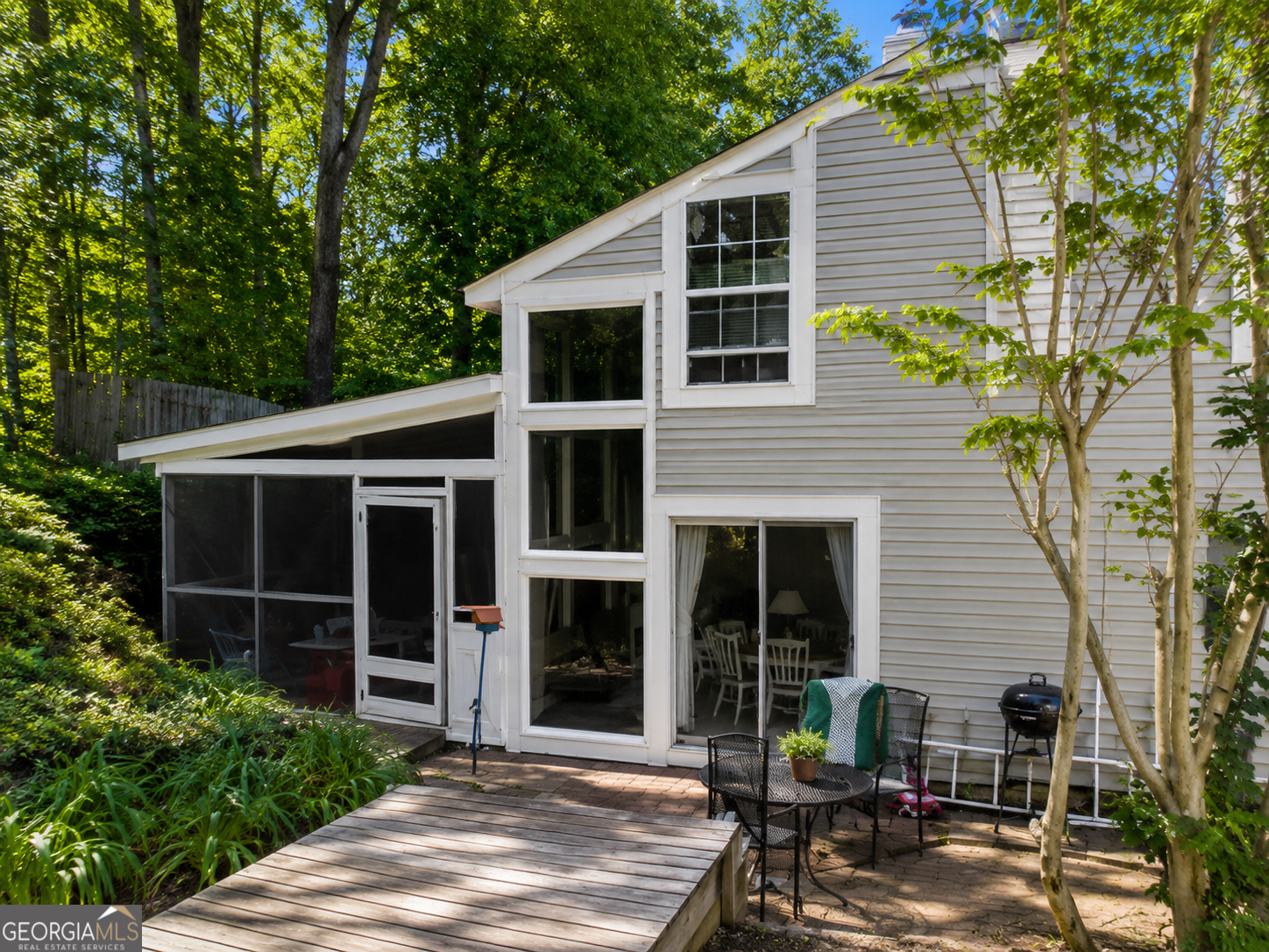 3722 Jamestown CT
