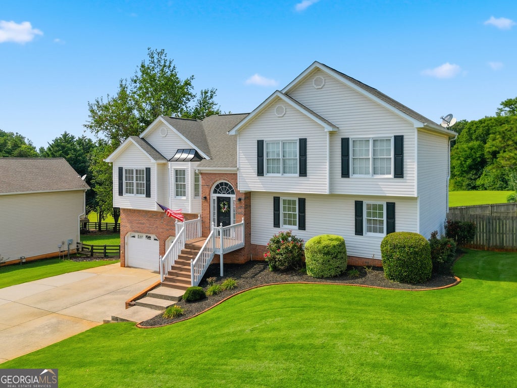 Photo of 6 Cain Drive, Cartersville, GA 30121 (MLS # 10872703)