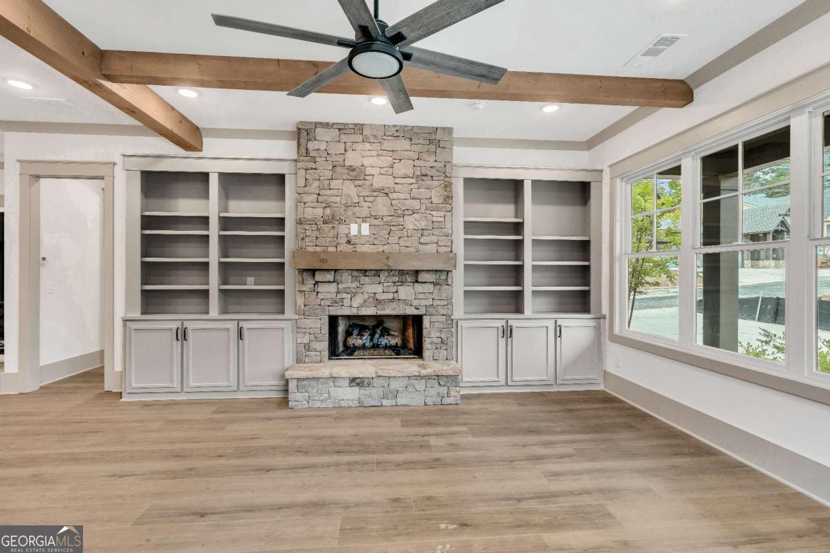 85 Villa Vista, Unit 27