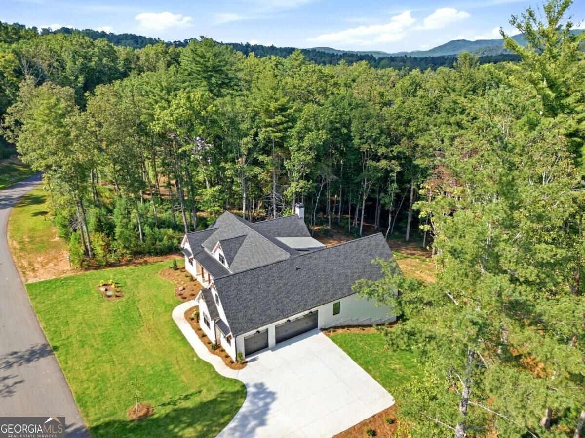 469 Oakwood WAY