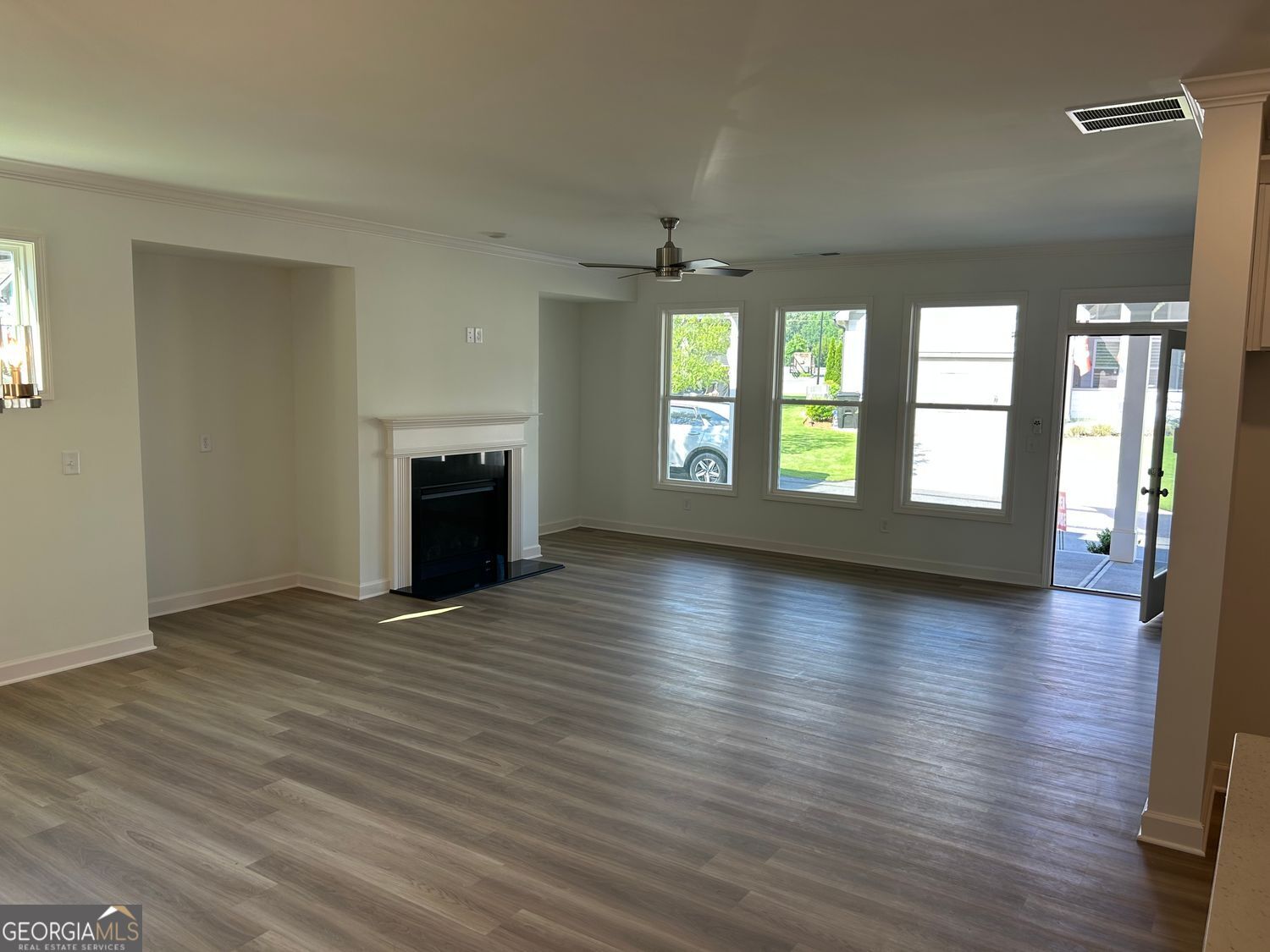 241 Saratoga DR