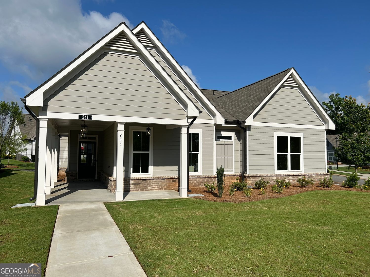 241 Saratoga DR